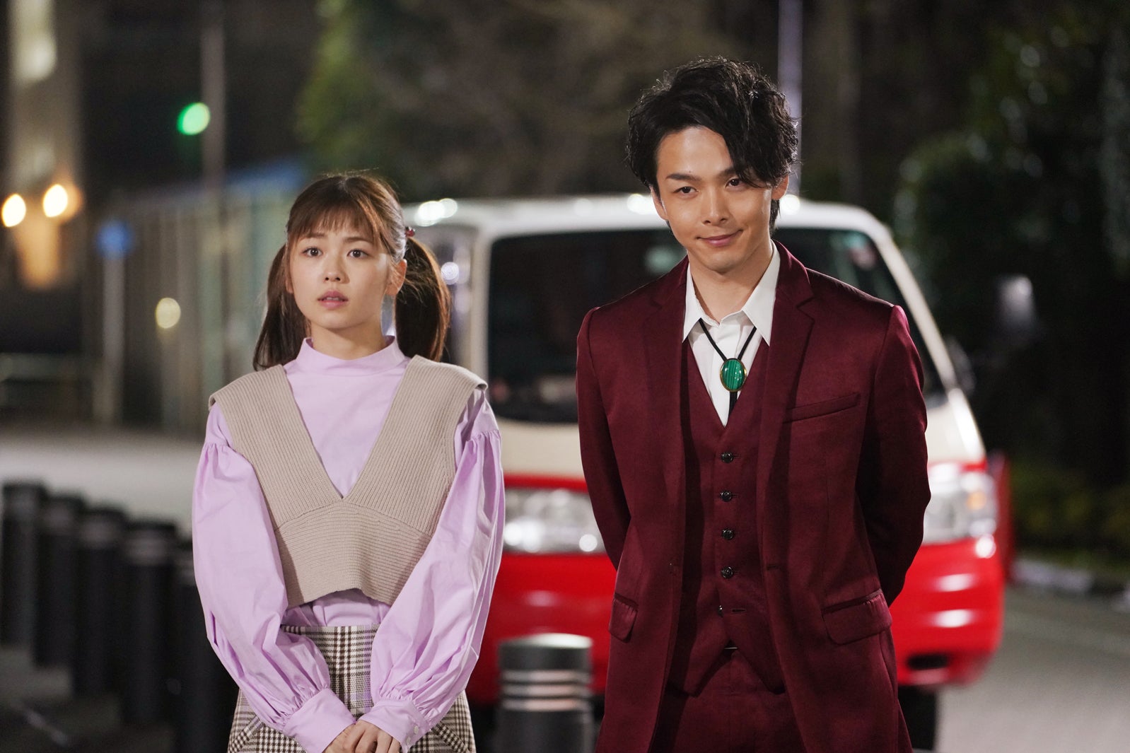 小芝風花、中村倫也／「美食探偵 明智五郎」第4話より（C）日本テレビ