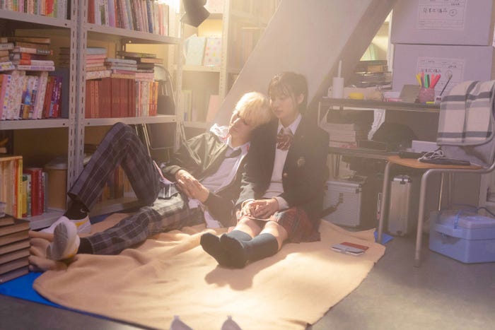 ラウール、吉川愛(C)2021「ハニーレモンソーダ」製作委員会(C)村田真優/集英社