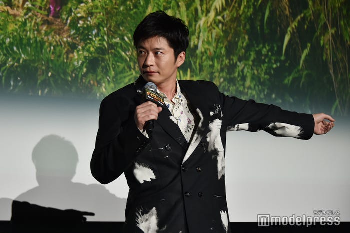 一生懸命ボケる田中圭(C)モデルプレス