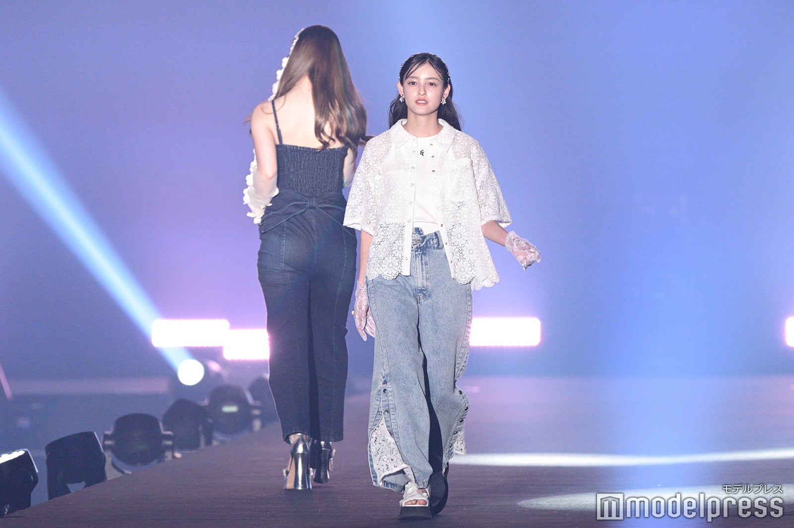 （C）モデルプレス