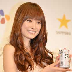 「マッコリ美人部」部長に就任したヨンア