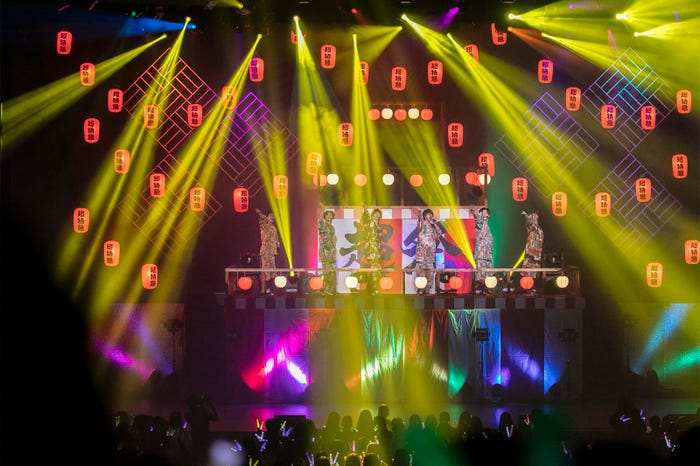 超特急(写真:米山三郎、深野輝美、冨田望)