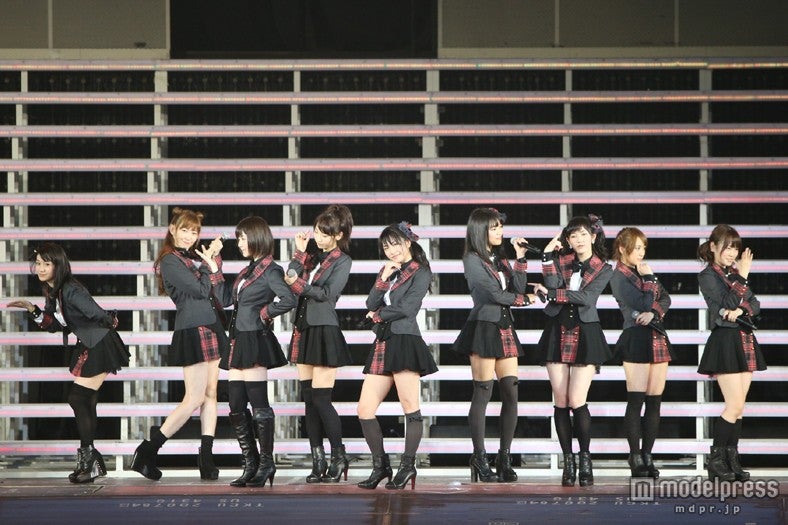 「AKB48 2013真夏のドームツアー～まだまだ、やらなきゃいけないことがある～」大阪公演1日目より（C）AKS