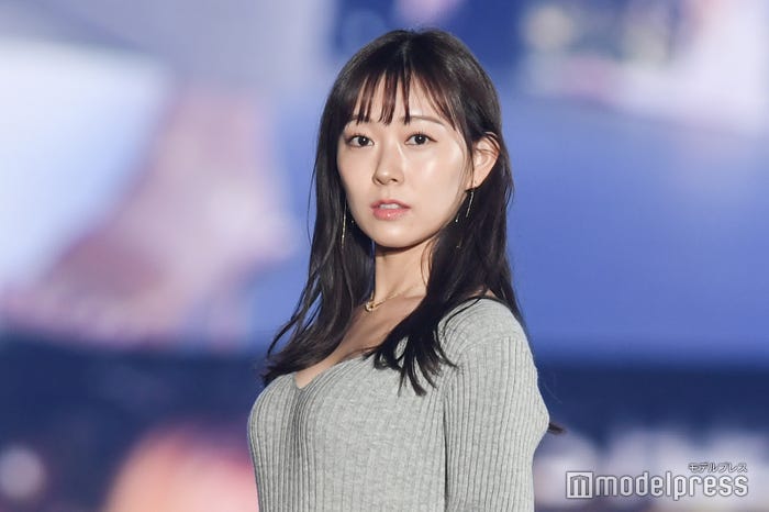 渡辺美優紀 美バスト際立つニットワンピで魅了 関コレ21a W モデルプレス 渡辺美優紀 美バスト際立つニットワンピで魅了 関コレ21a W モデルプレス