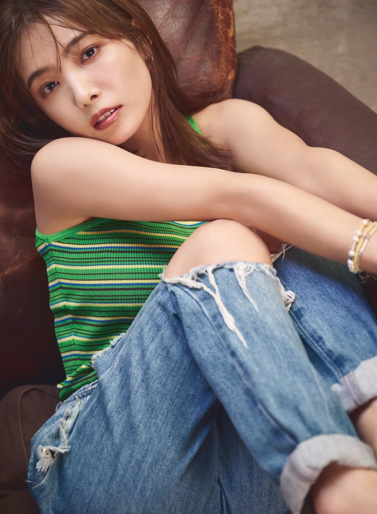 「寺本莉緒2022年カレンダー」（提供写真）