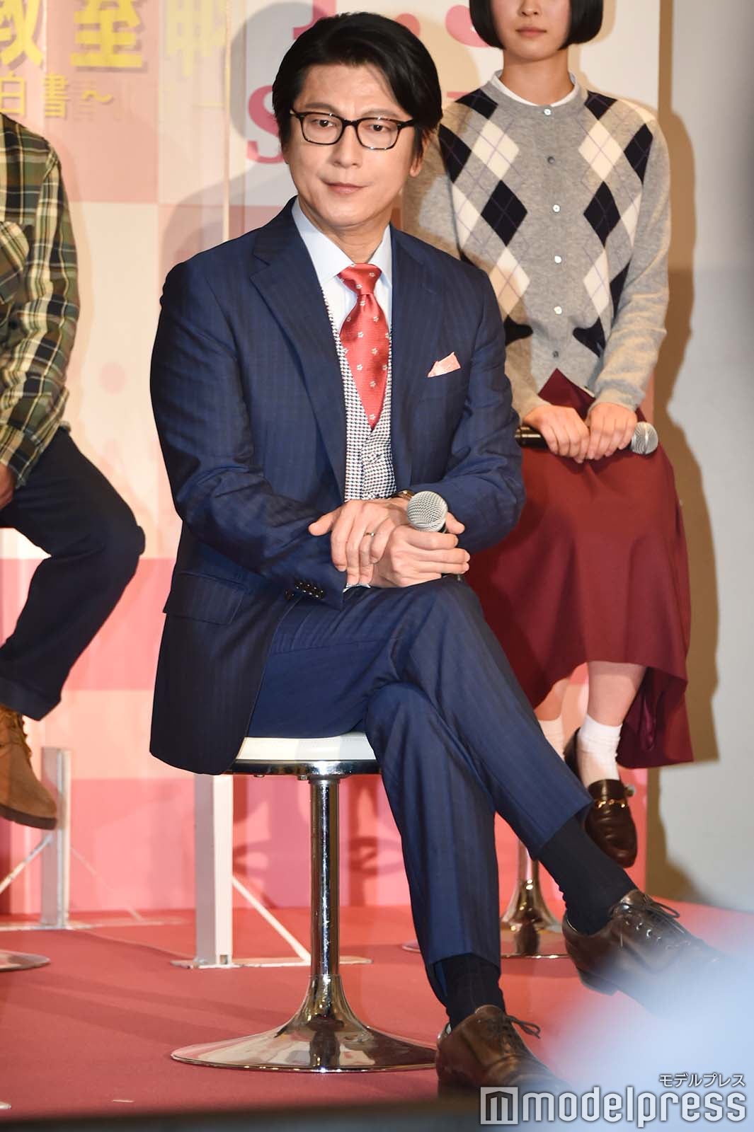 役衣装で登場した及川光博 （C）モデルプレス