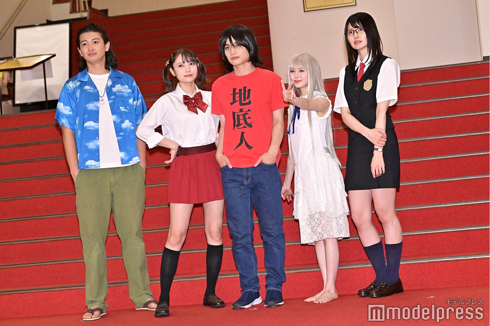 須賀裕紀、桃月なしこ、市川美織、河原田巧也、駒形友梨（C）モデルプレス