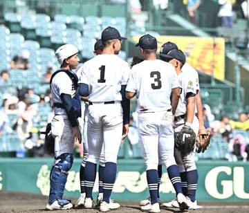 15年ぶり出場の公立校・八幡商は初戦敗退 エース田上が健大高崎に集中打浴びる