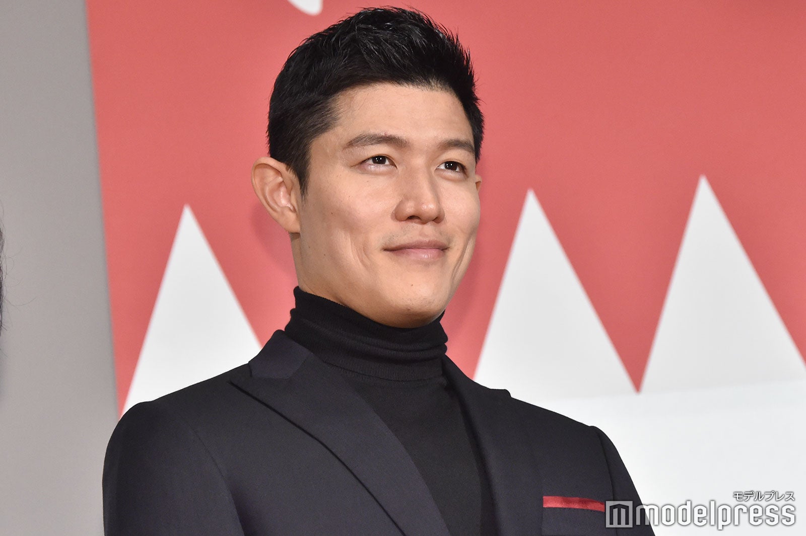 鈴木亮平 （C）モデルプレス