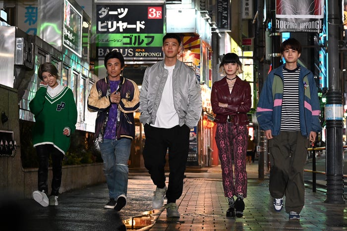 さとうほなみ、中尾明慶、竹内涼真、平手友梨奈、鈴鹿央士(C)テレビ朝日