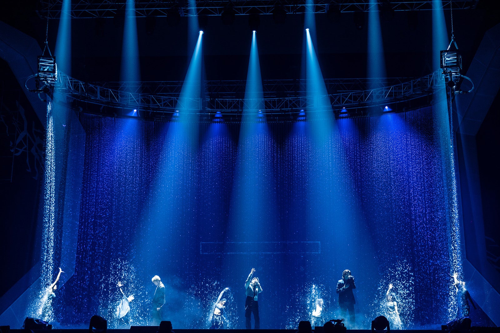 Number_i セット Number_i、全国ライブツアー完走 迫力パフォーマンス＆ムード