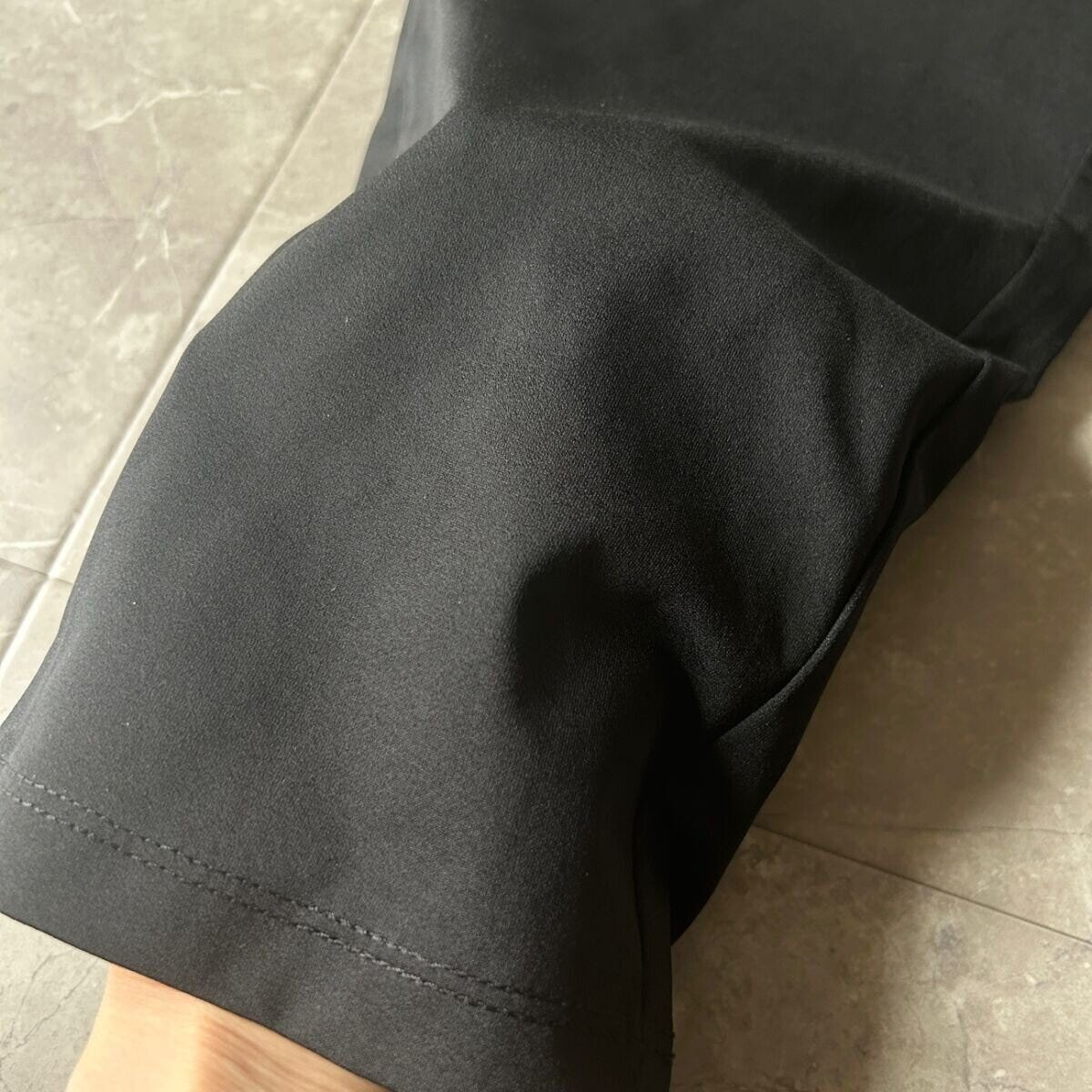 GU　ドライストレッチアンクルパンツ　アンクル丈の裾感アップ