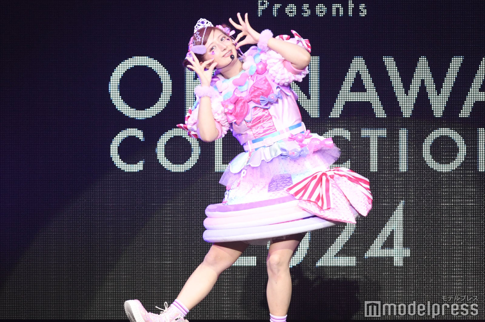 しなこ（C）モデルプレス