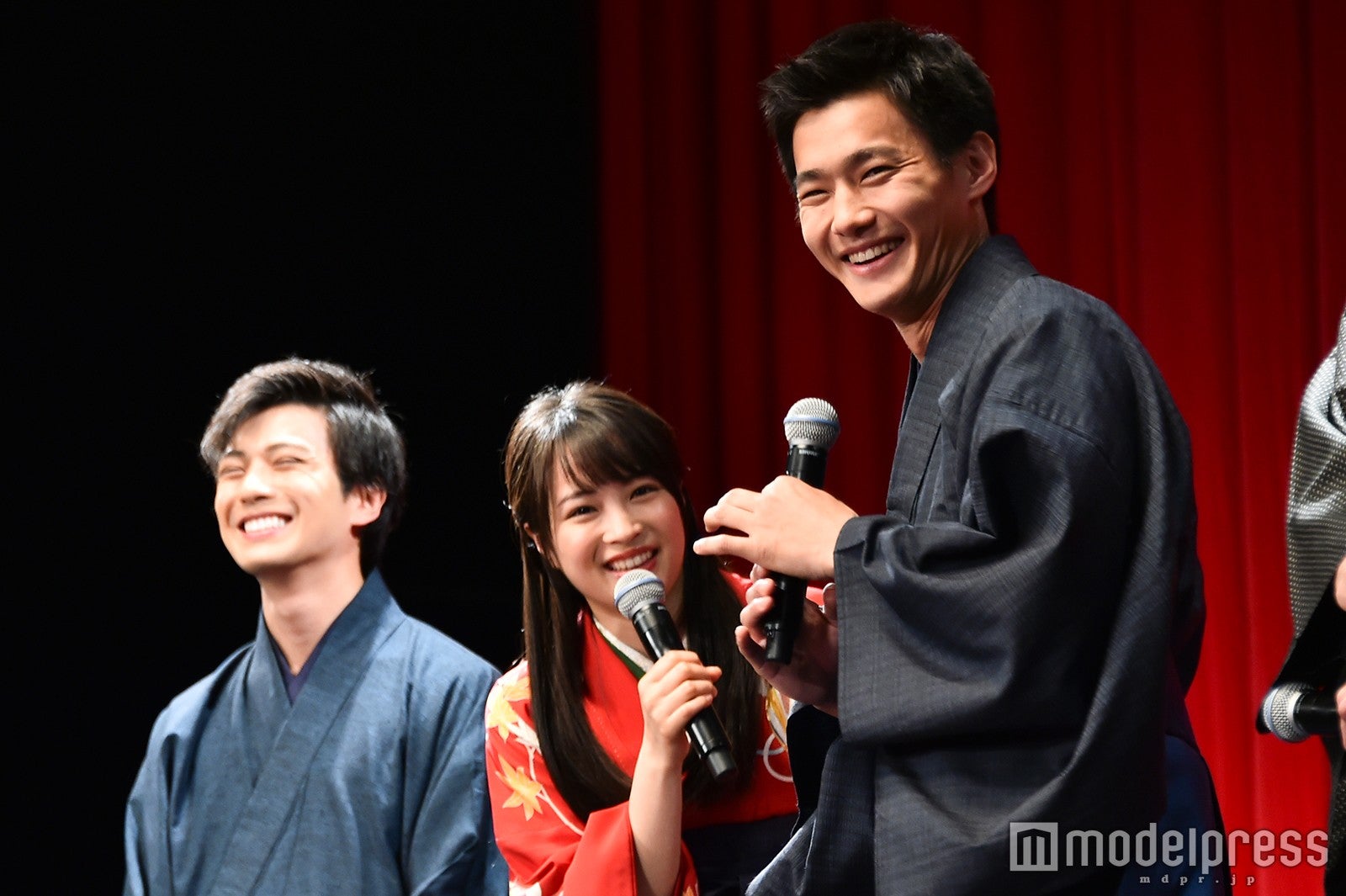 新田真剣佑、広瀬すず、野村周平 （C）モデルプレス