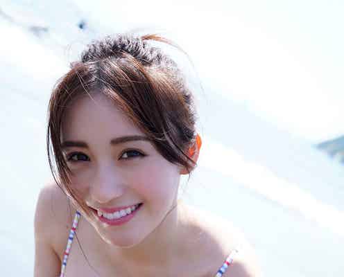 “可愛すぎるビールの売り子”伊藤愛真、アウトドアデートでふんわりバスト披露