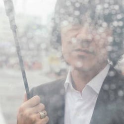 古市コータロー、MV「かわいた世界に」「Song Like You」2本同時公開