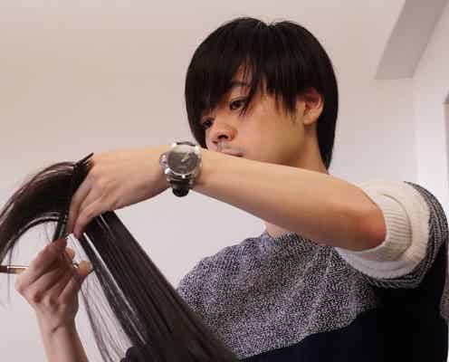 こんな美容師いたら毎日通う 3クール連続連ドラ出演の成田凌、“免許持ち”の本格美容師シーン公開
