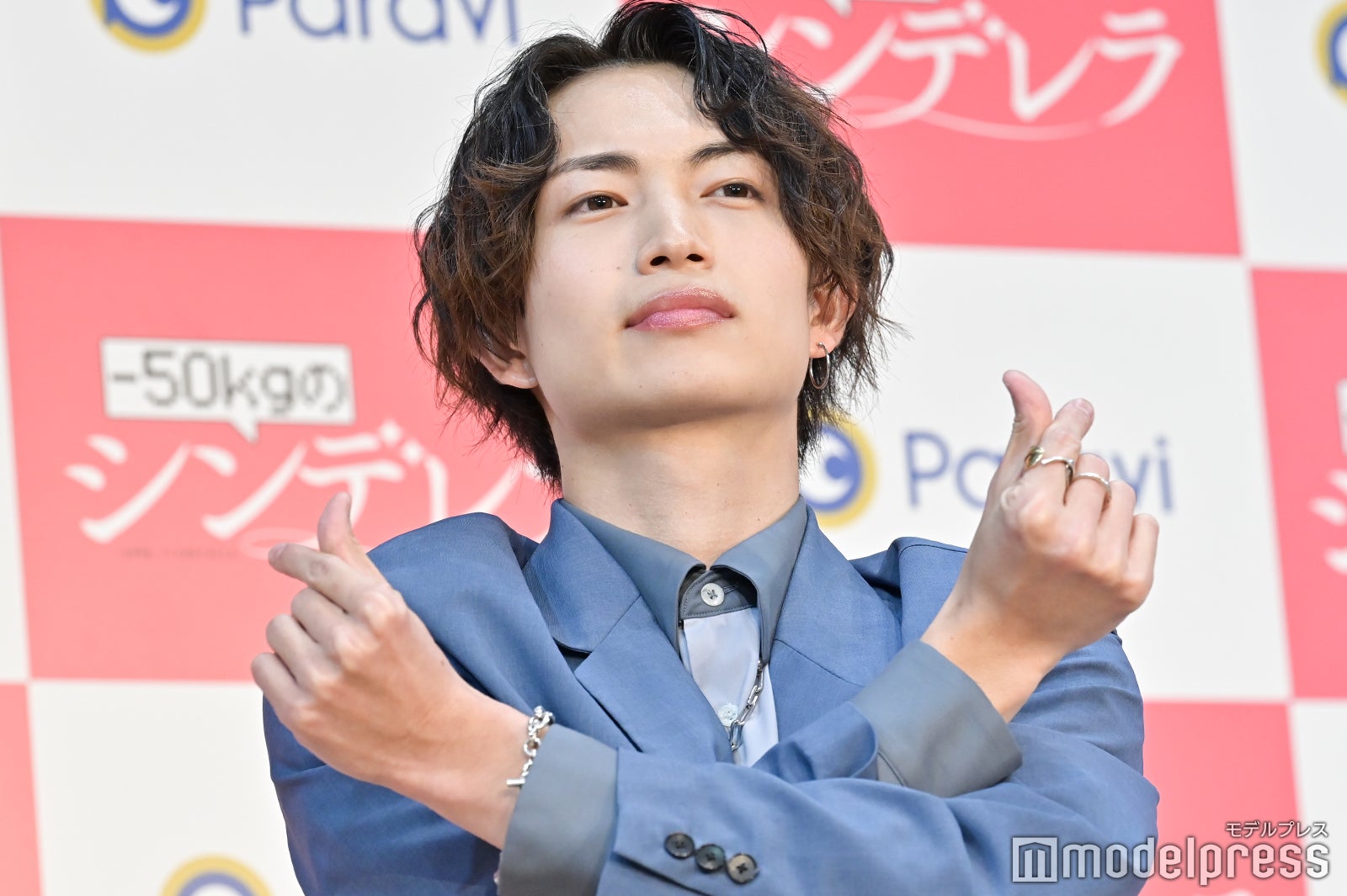 綱啓永 （C）モデルプレス