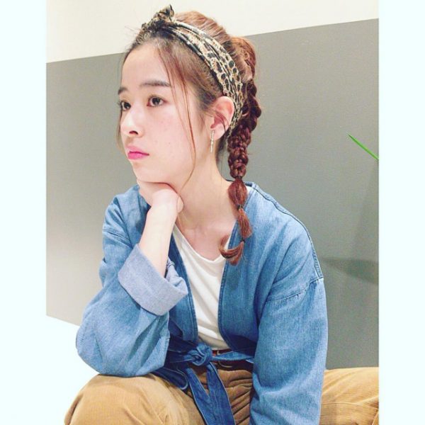 ヘアターバンを使った簡単アレンジ特集 おしゃれに使いこなすお手本スタイル モデルプレス ヘアターバンを使った簡単アレンジ特集 おしゃれに使いこなすお手本スタイル モデルプレス