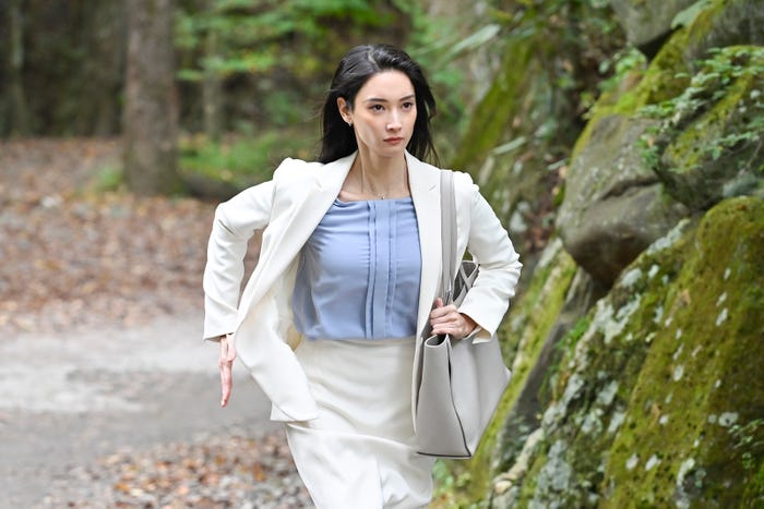 菜々緒「無能の鷹」第6話(C)テレビ朝日