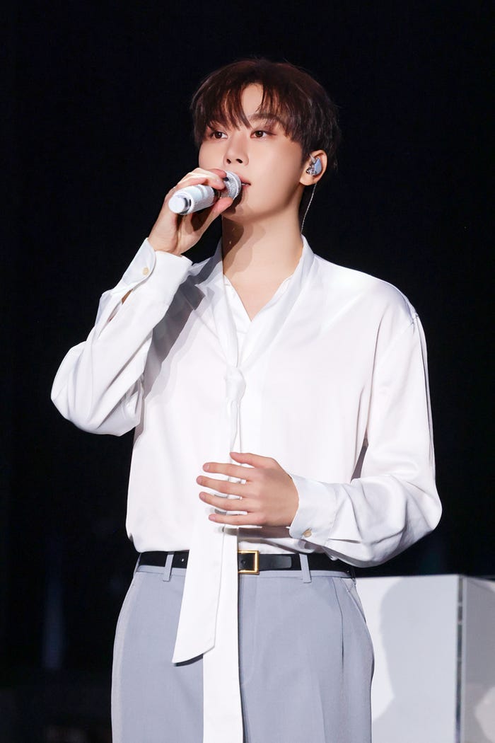 SEUNGKWAN(スングァン)(P)&(C)PLEDIS Entertainment