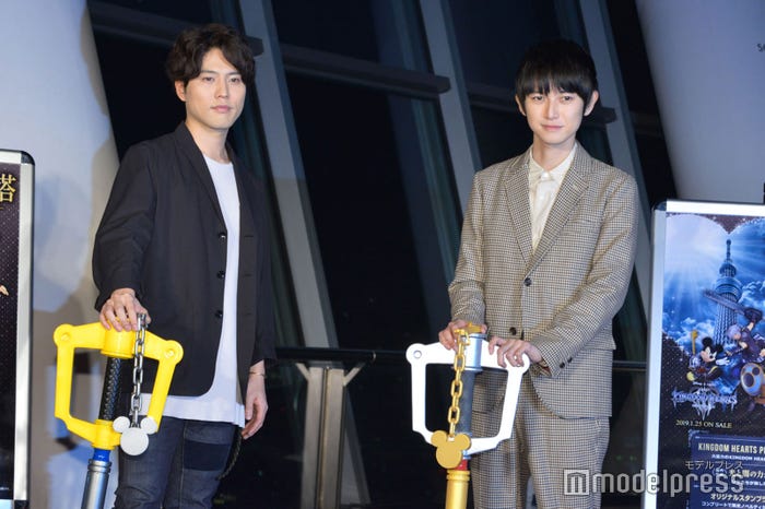 入野自由・本郷奏多(C)モデルプレス