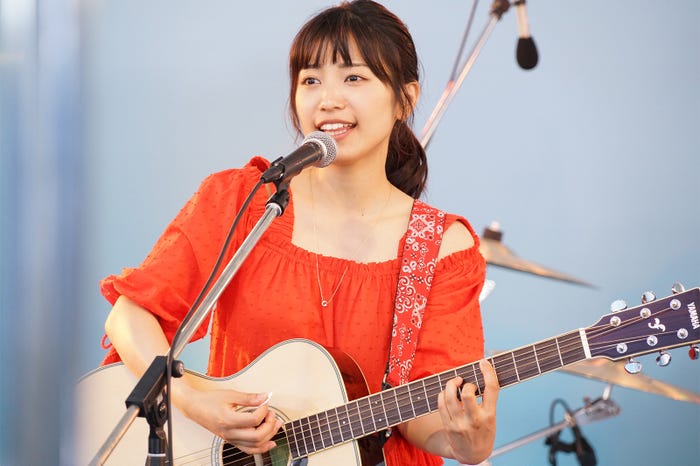 (C)「君と100回目の恋」製作委員会