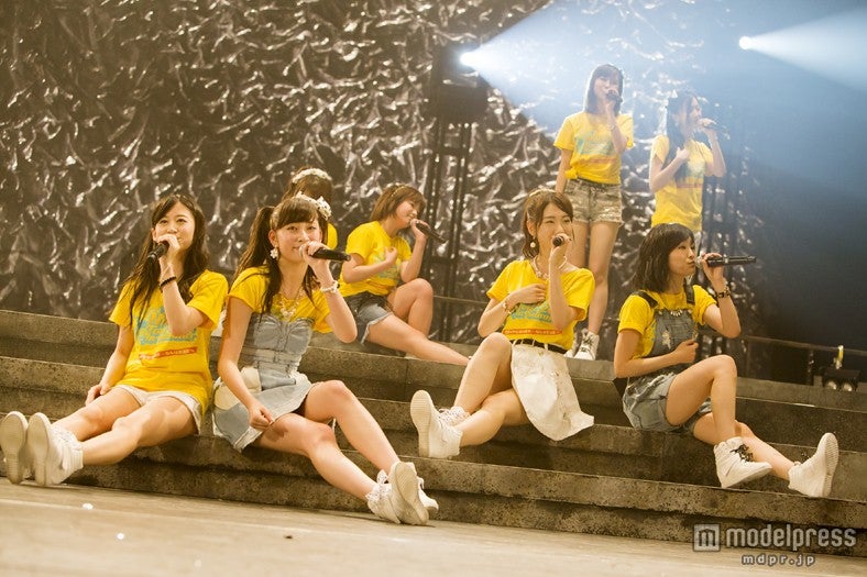 初の全国ツアー「NMB48 Tour 2014 In Summer 世界の中心は大阪や～なんば自治区～」のチームNより（C）NMB48