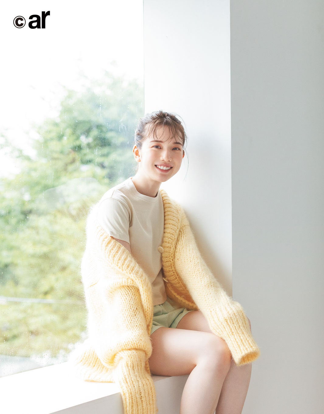 弘中綾香（画像提供：主婦と生活社）