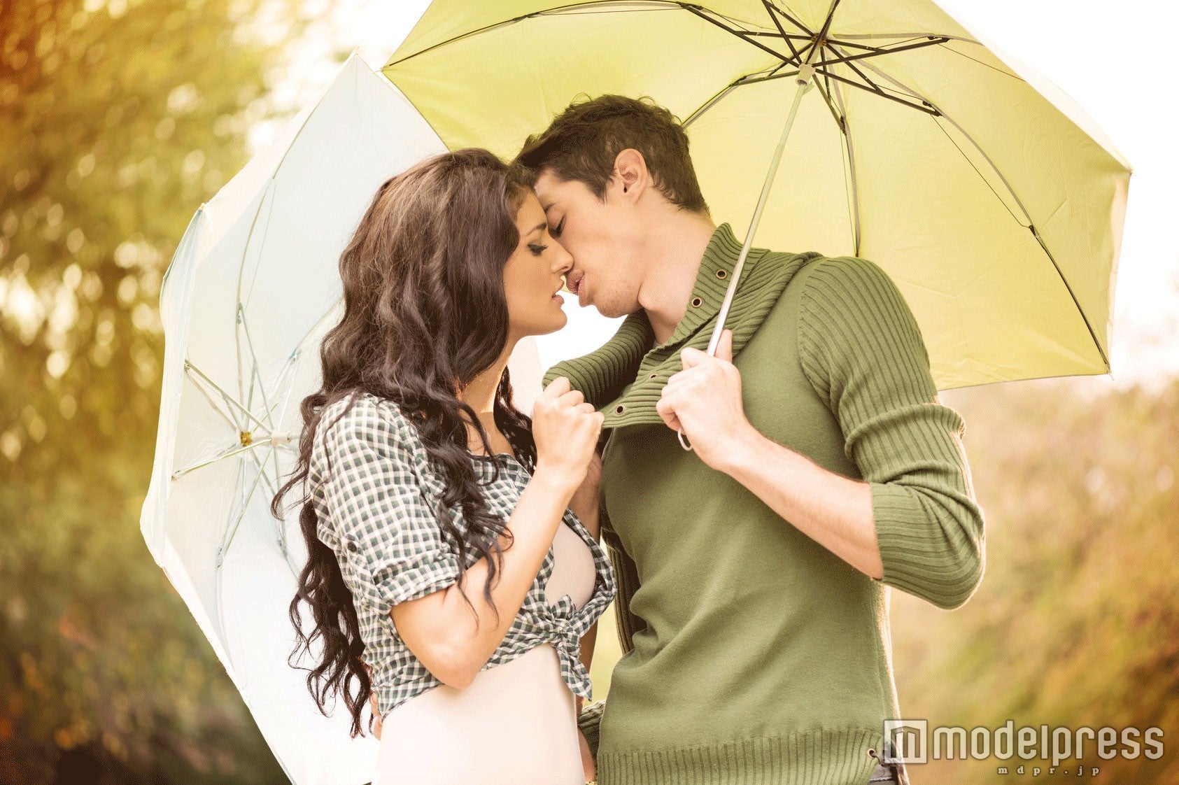 憂鬱な雨も上手に活用すれば恋の味方（Photo-by-milanmarkovic78／Fotolia）