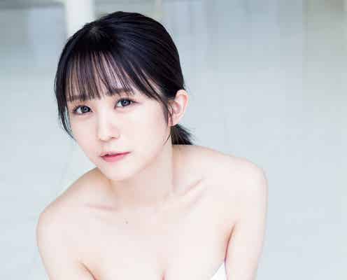 アイドルグループЯiM:MiR橋本つむぎ、純白ビキニでくっきり美谷間輝く