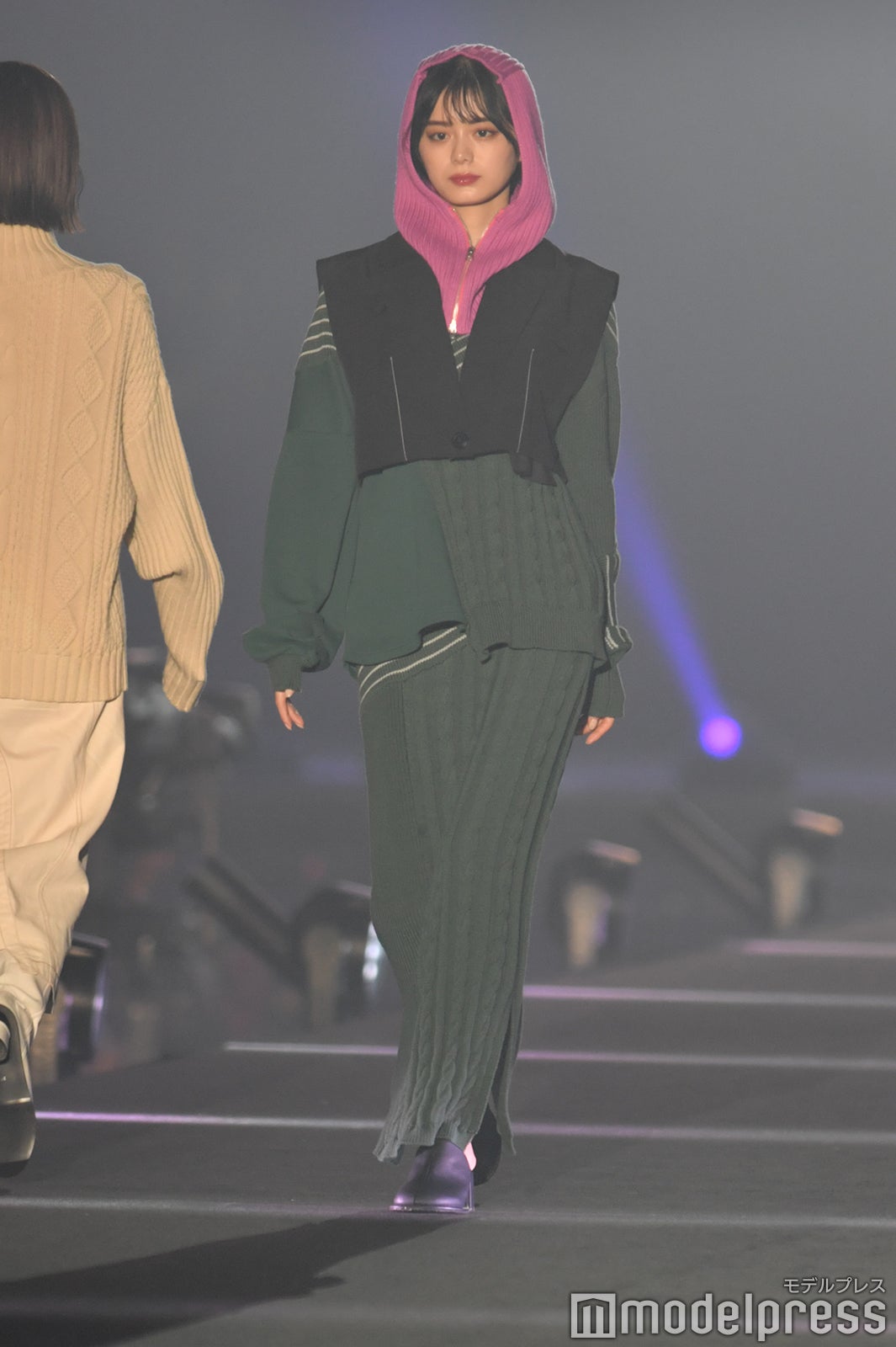 （C）モデルプレス