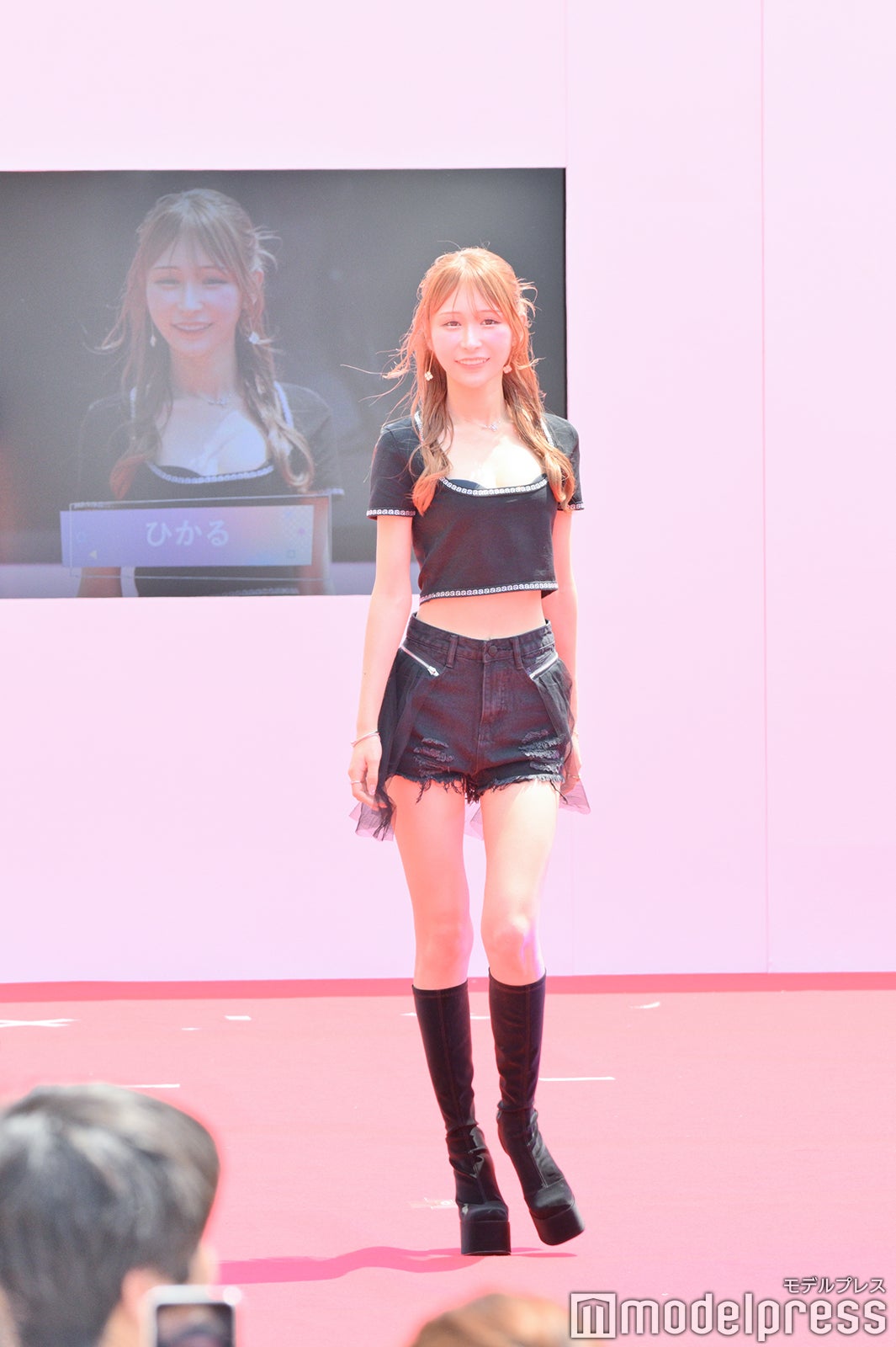 （C）モデルプレス