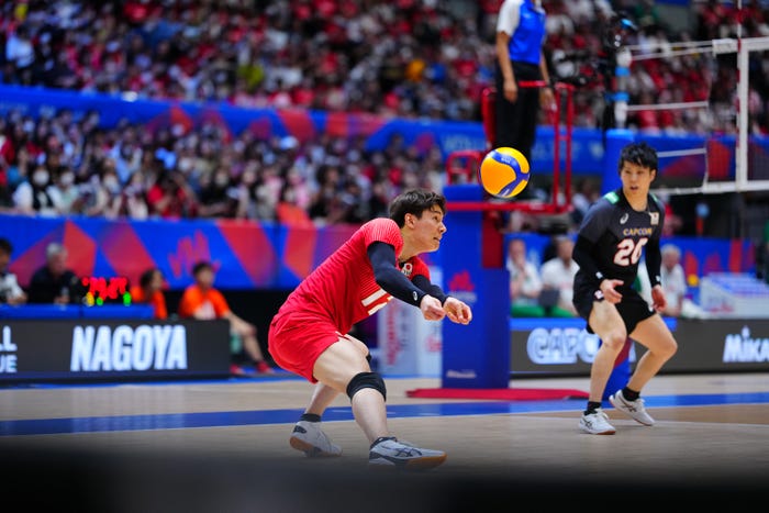 高橋藍選手ら(C)JVA/撮影:小海途良幹