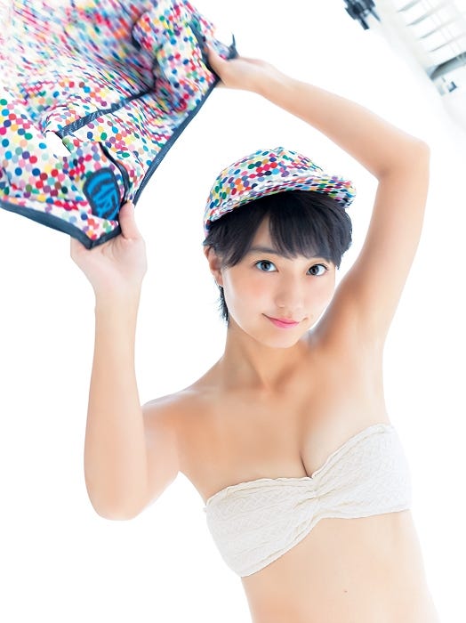 新井愛瞳(C)Takeo Dec./週刊ヤングジャンプ