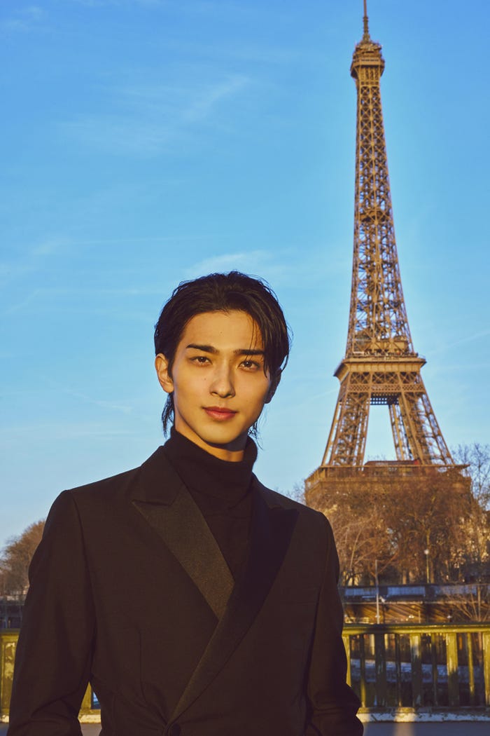 「横浜流星2025年カレンダー」(C)KADOKAWA