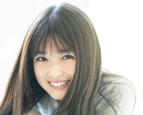 乃木坂46・5期生小川彩、フレッシュさ溢れる 初々しいグラビア披露