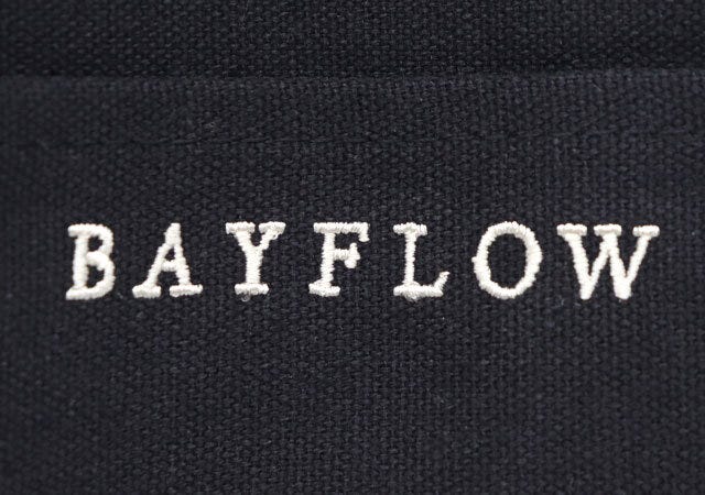 ベイフロー黒ロゴトートバッグ刺繍
