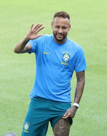 日本代表決勝T目前 “キラー”ネイマールにファン注目「出す余裕がないくらいブラジルを追い込んで」「一番怖い」 本人は「1／5Final」と決勝見据える