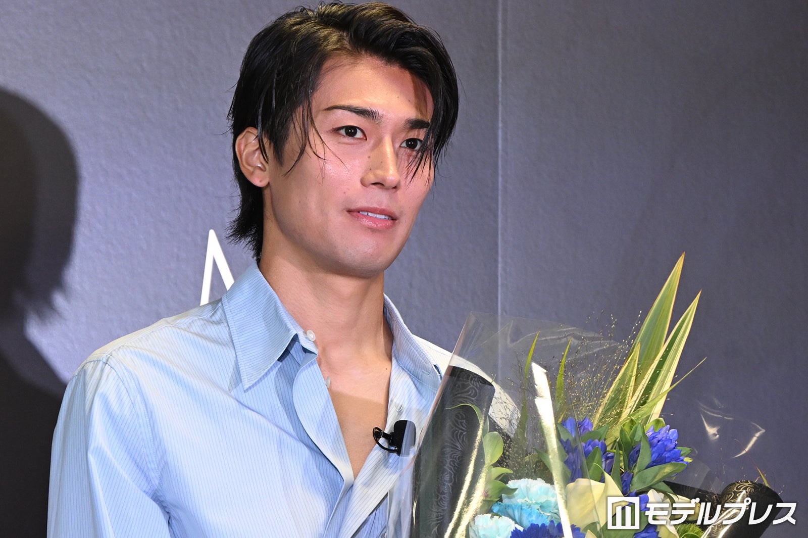 サッカー日本代表・中村敬斗選手、イベント応募数2万人 バースデーサプライズに笑顔