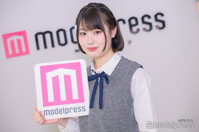 佐藤やよさん(C)モデルプレス