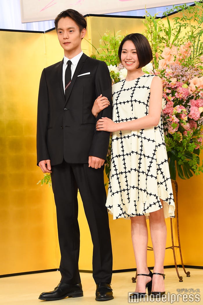 主演の窪田正孝、妻役の二階堂ふみ(C)モデルプレス