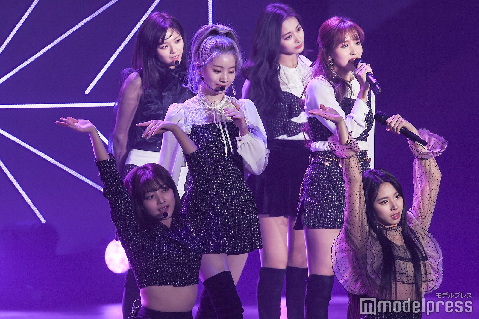 TWICE （C）モデルプレス