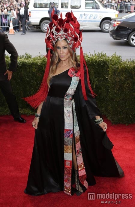 ファッション女王君臨？　ド迫力のサラ・ジェシカ・パーカー。Newscom／Zeta Image