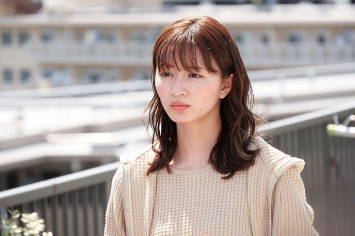 岡崎紗絵「ナイト・ドクター」より(C)フジテレビ