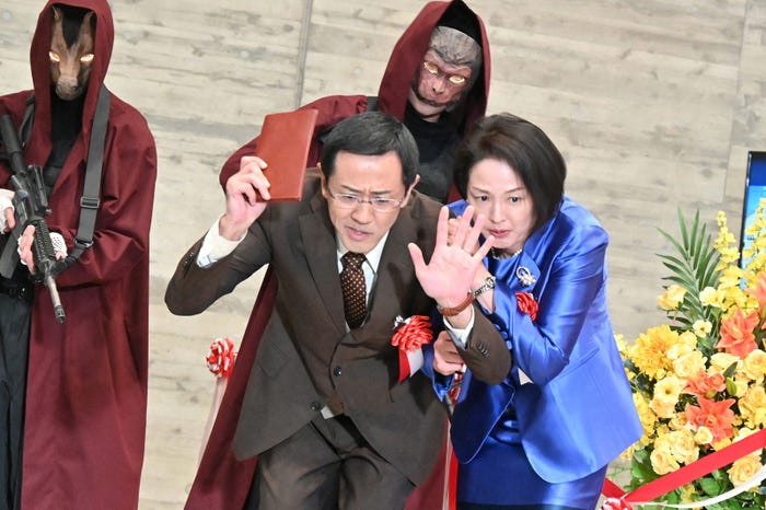 濱津隆之、黒沢あすか(C)日本テレビ