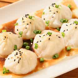 「鼎’s by JINDINROU」羽根つき焼小籠包/画像提供:AATJ