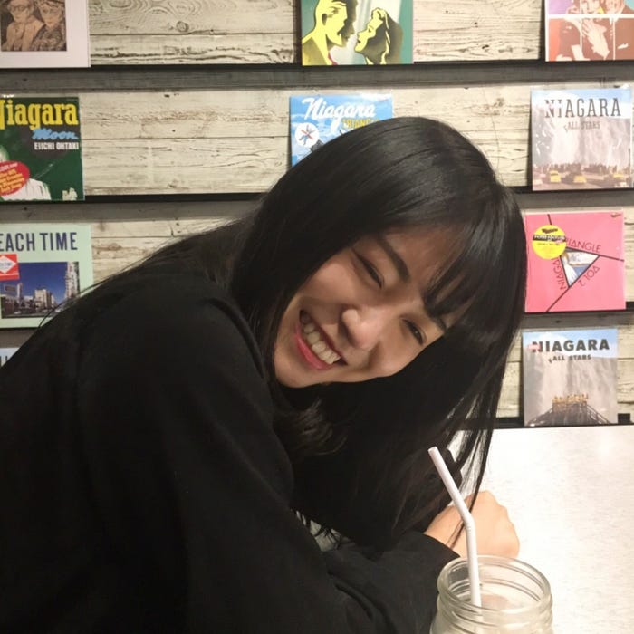 長濱ねる、照れる/提供写真