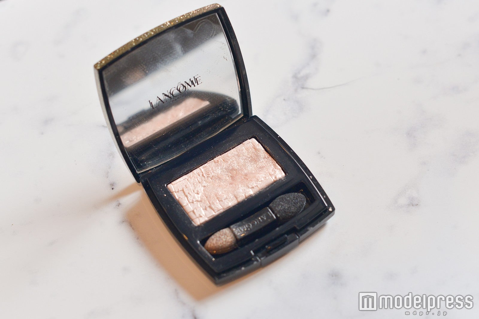 ランコムは涙袋用に（C）モデルプレス