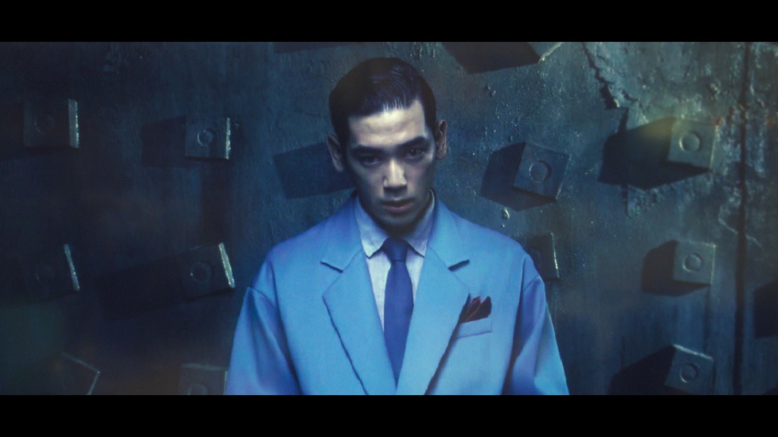 UTA／Netflixシリーズ「ガス人間」 世界独占配信中